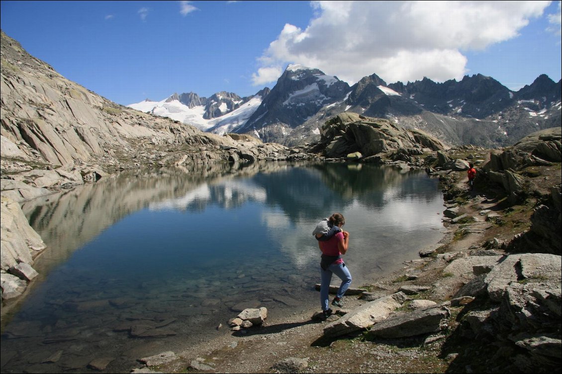 J15 : petite rando en direction du Rhonegletscher... source du Rhône !