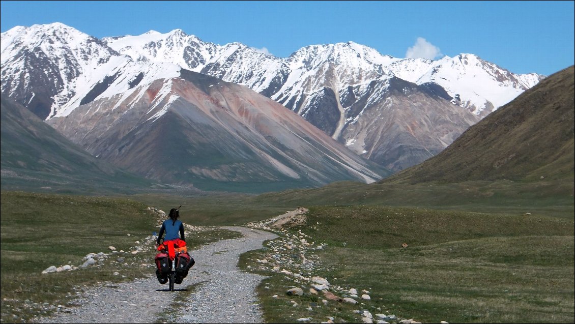 Tossor Pass, Narin Valley
Photo: Alba Moreno Gañan et Thomas Millischer