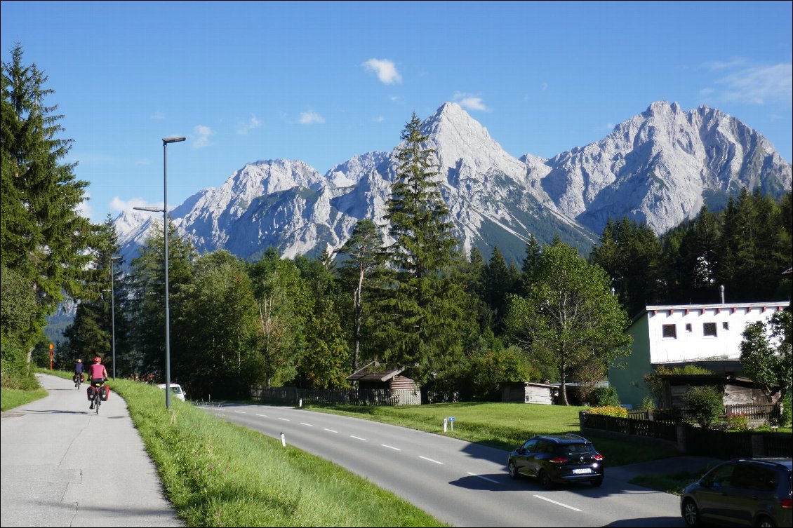 Nous approchons des montagnes.