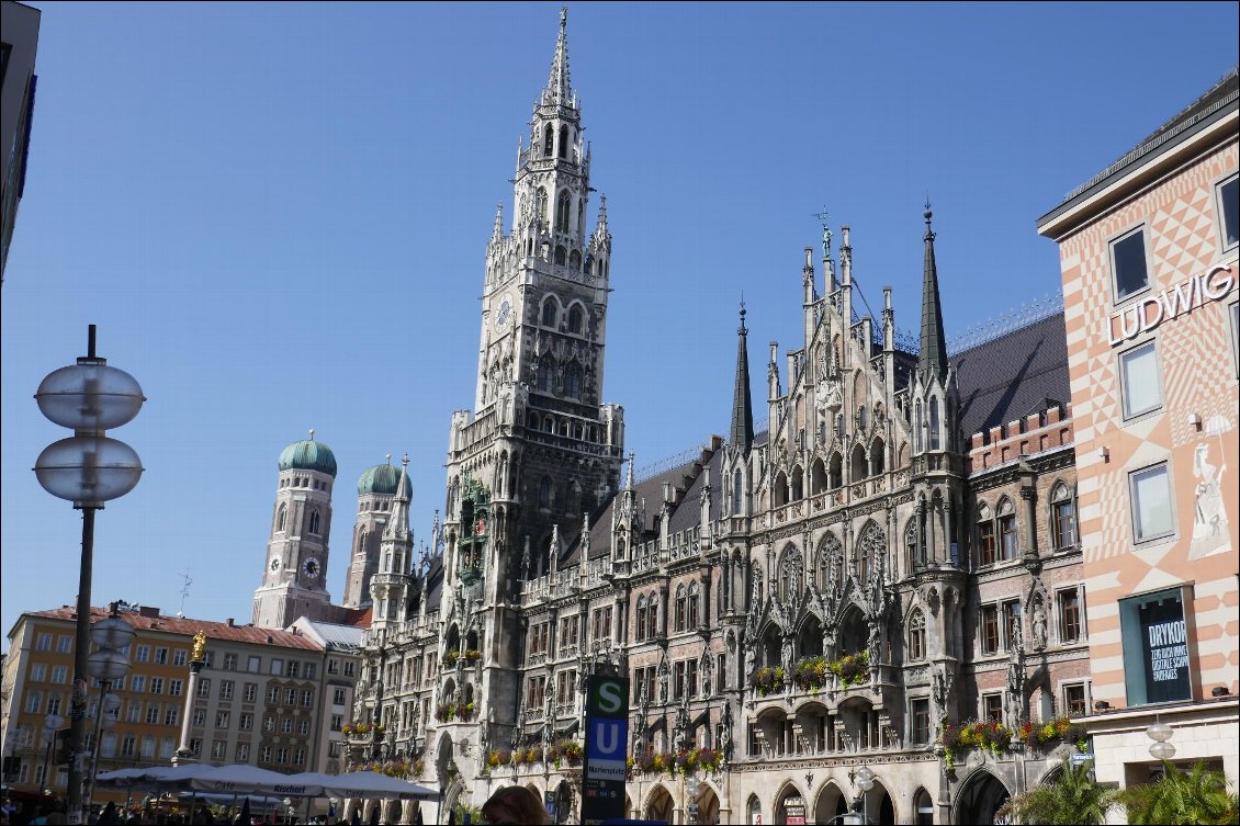 Munich et sa Marienplatz