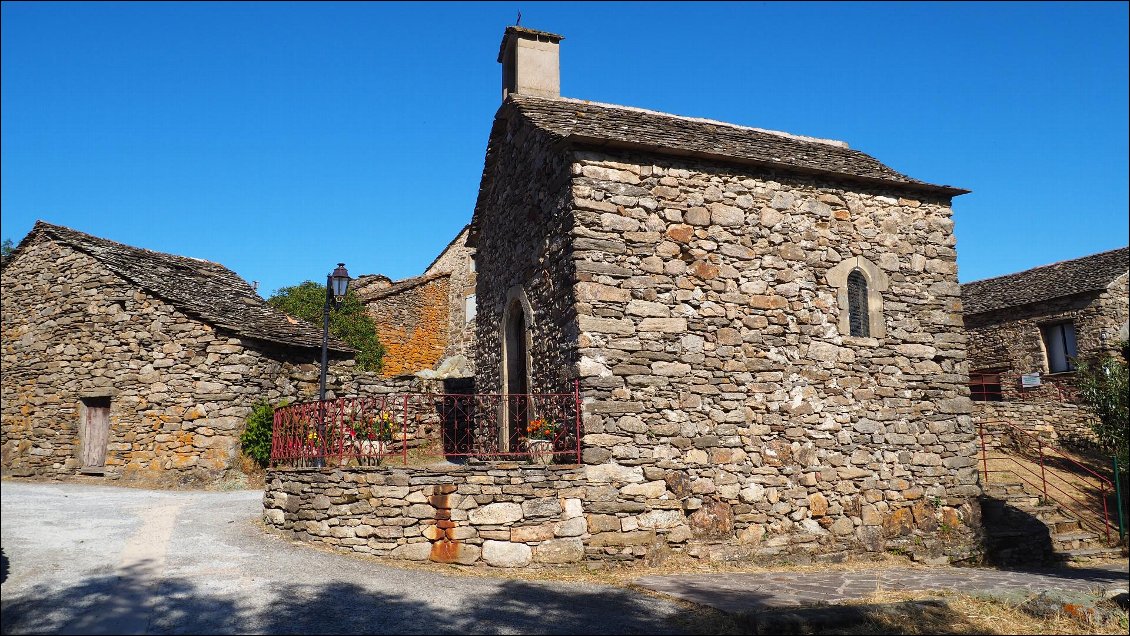 J47 : le village pittoresque de Douch