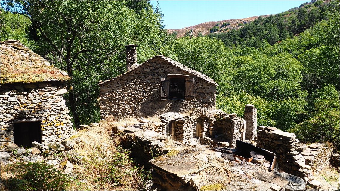 J47 : une pause pique-nique dans les ruines