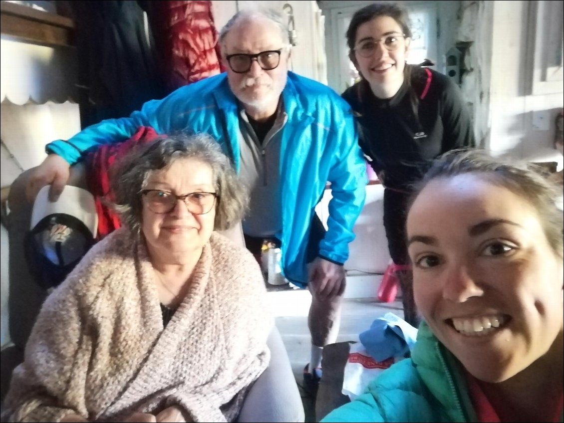 J8 : accueil très chaleureux chez mon cousin Jean-Marc et son épouse Georgine au hameau la traverse à Moulis, perché dans la montagne