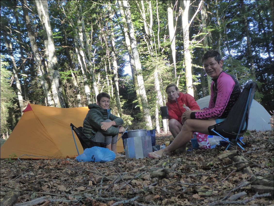 Bivouac dans le bois de Jouvion