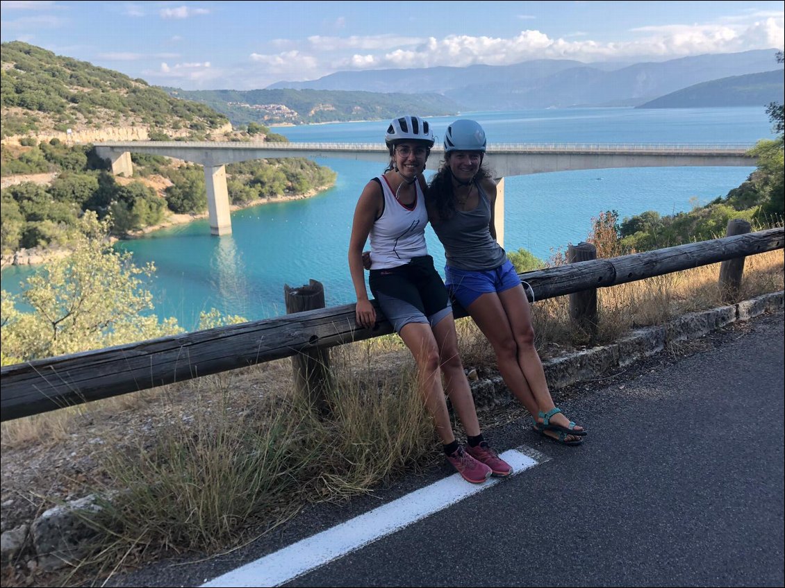 J19 : 1ere vue sur le lac de Ste Croix, le sourire aux lèvres