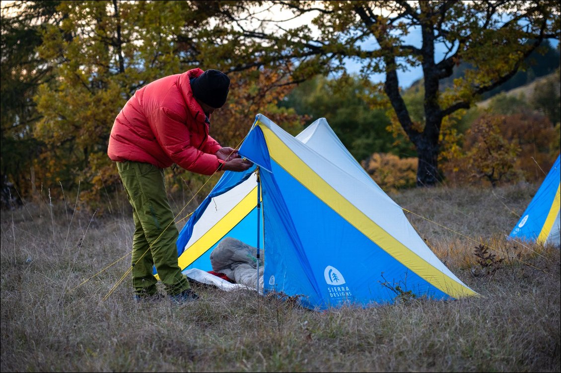 Le modèle 1 place, en mode tarp.