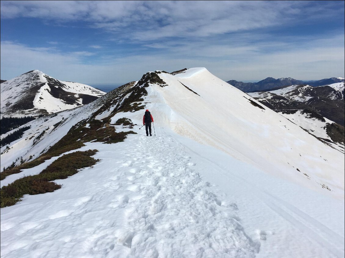 Circuit cabanes : le Luchonnais en hiver