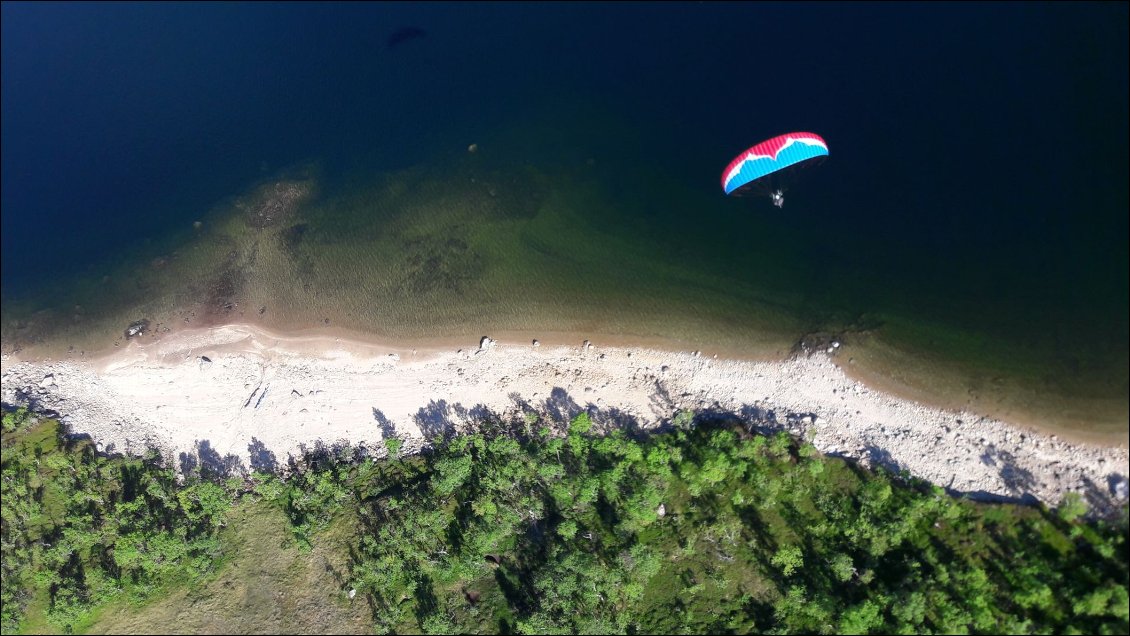 Où se cachent les kayaks ?