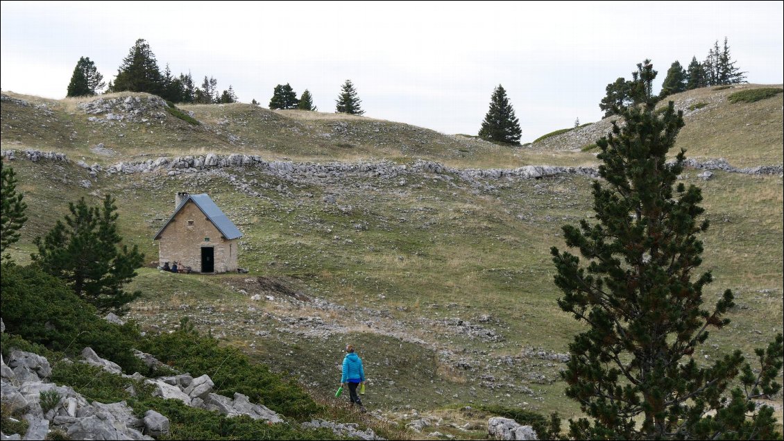 Retour à la cabane de la Jasse du Play après le ravitaillement