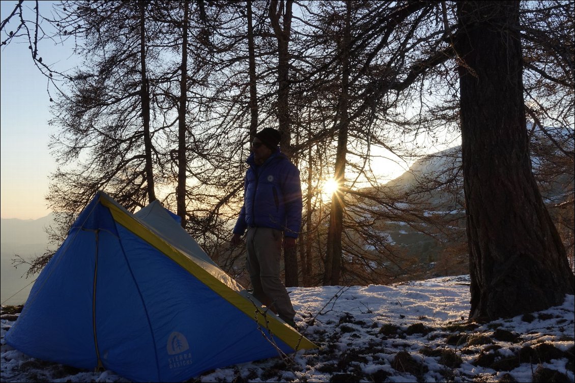 Prêts pour une bonne nuit sous le tarp