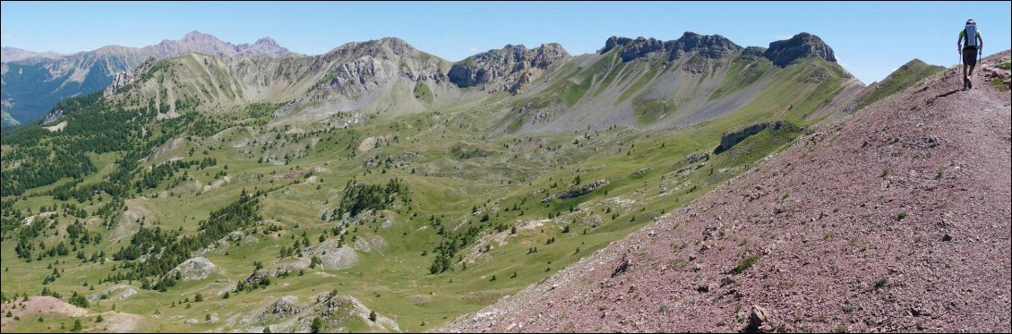 Sur la crête du Cirque du Morgon