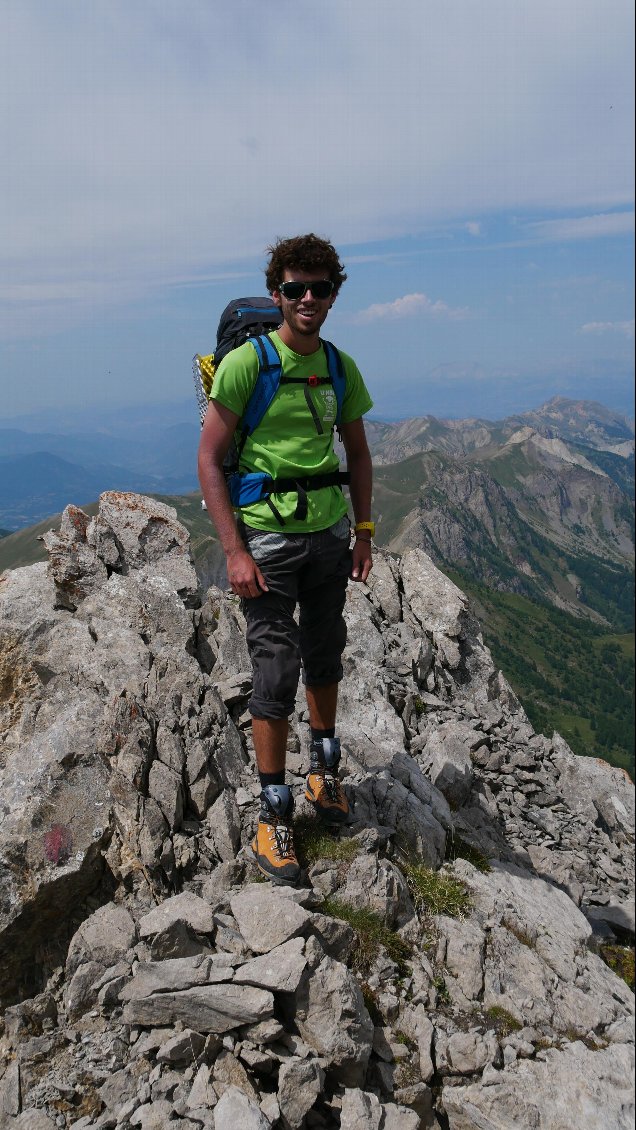 Sur l'arête de la Montagnette