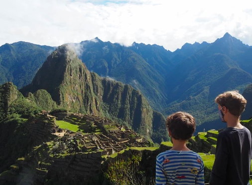 Pérou : carnet des garçons le macchu pichu et la vallée sacrée