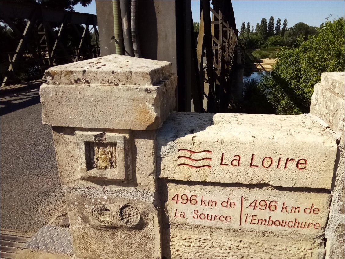 Et oui, ici nous sommes tout pile la moitié de la Loire !