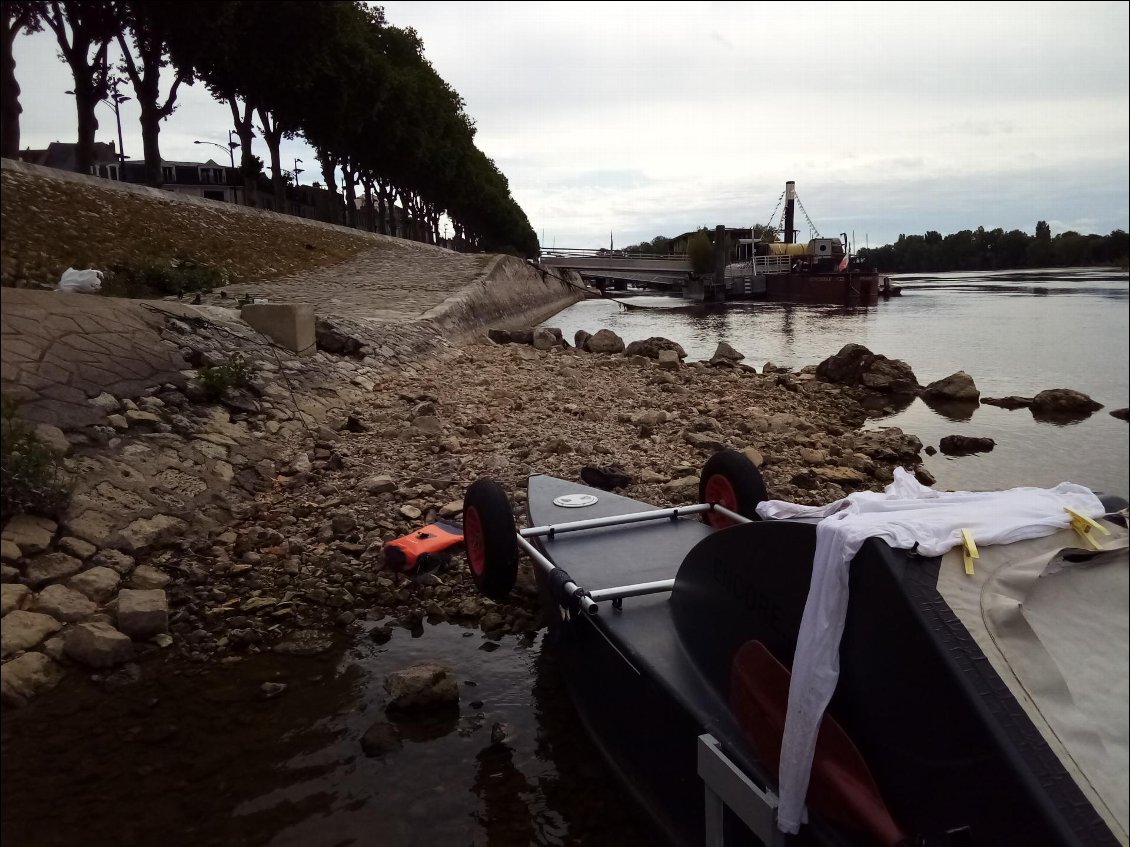 Amarrage à l'extrémité des quais.