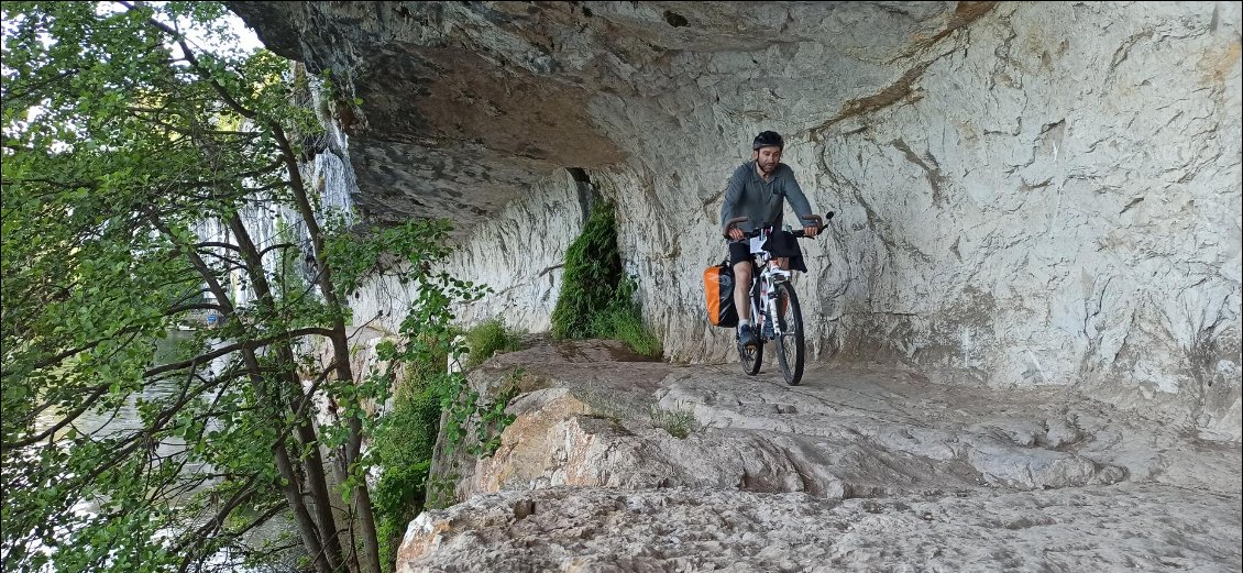 Voie du Puy et Camino francés à vélo (Chemins de Compostelle)