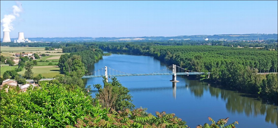 Vue sur la Garonne depuis Auvillar.