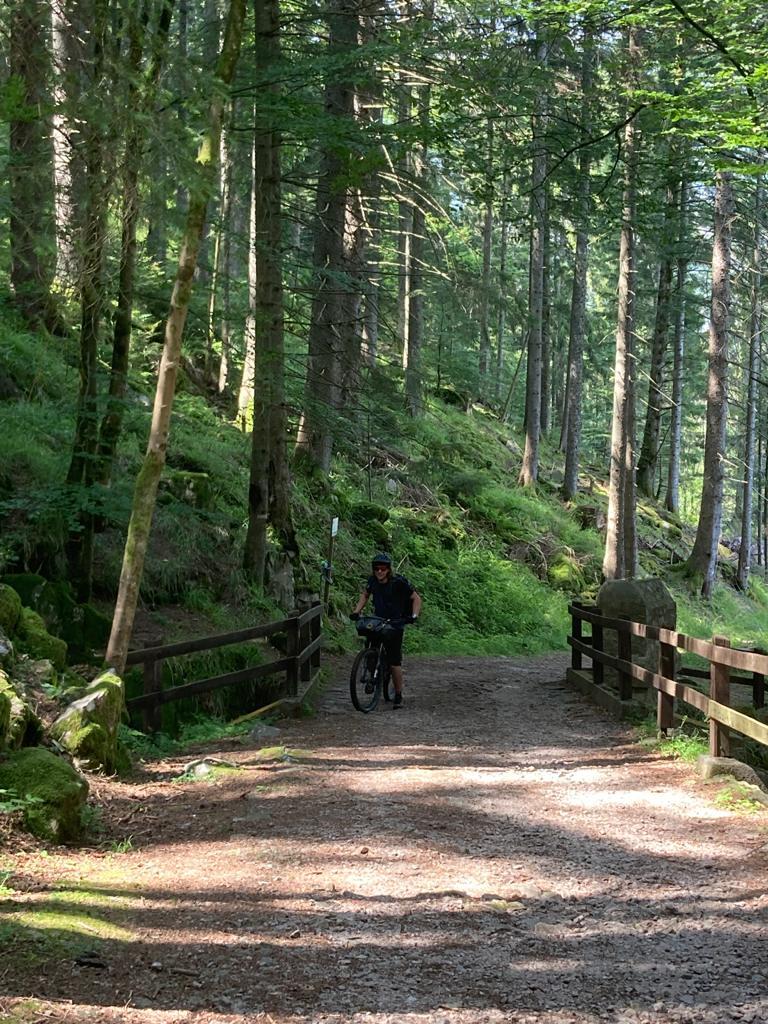 Dago dans la montée, constant et régulier