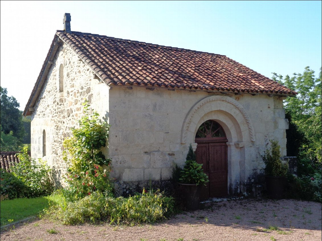 La petite chapelle du XIIe de Chantres