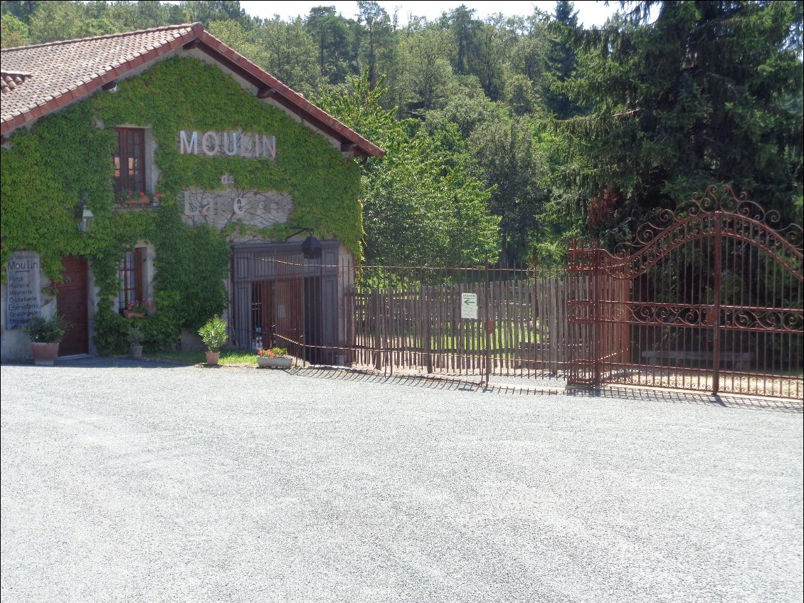 Le Moulin de Lapeyre, une magnifique coutellerie.