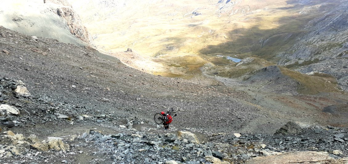 COL DE LA NOIRE...tu m'attendras dans la descente ?