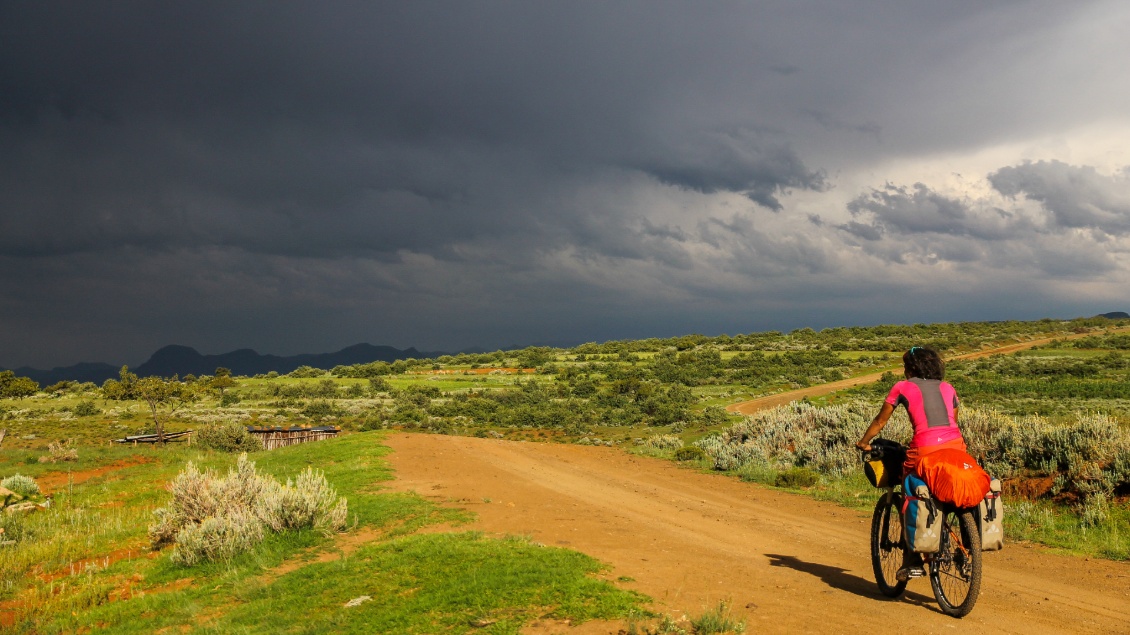 VTT et packraft au Lesotho. Photo Pascal Gaudin.