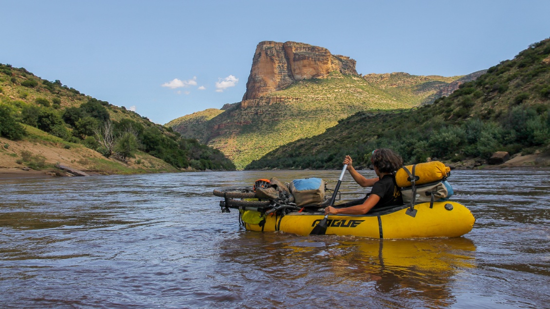 Le Bikeraft : VTT et packraft au Lesotho. Photo Pascal Gaudin.