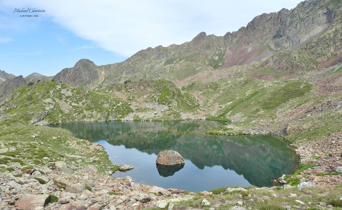 J14. Un des nombreux lac du Cirque de Baborte, Catalogne.