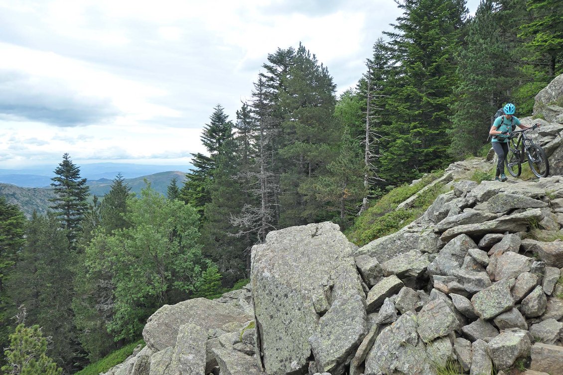 J4. Balcons du Canigou.