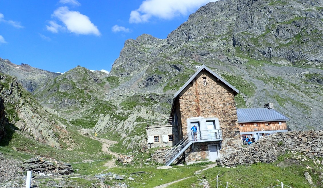 Refuge CAF de La Pra, où nous décidons de passer la nuit car la pluie est annoncée.