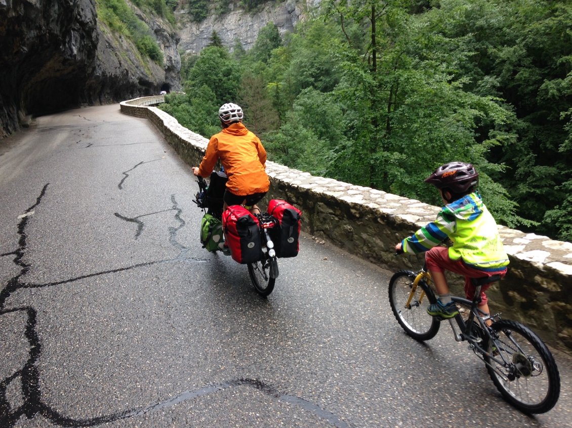 J1 : au départ de la maison nous redécouvrons les gorges de la Bourne en mode vélo