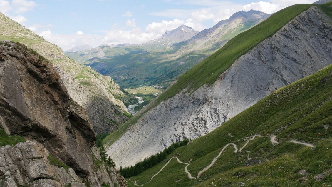 Montée au Pas d'Anna Falque