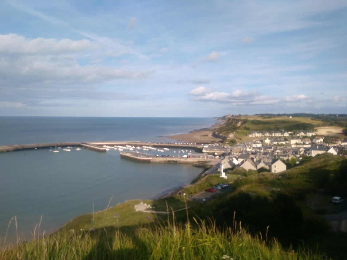 Couverture de Tour du COTENTIN et du BESSIN en vélo