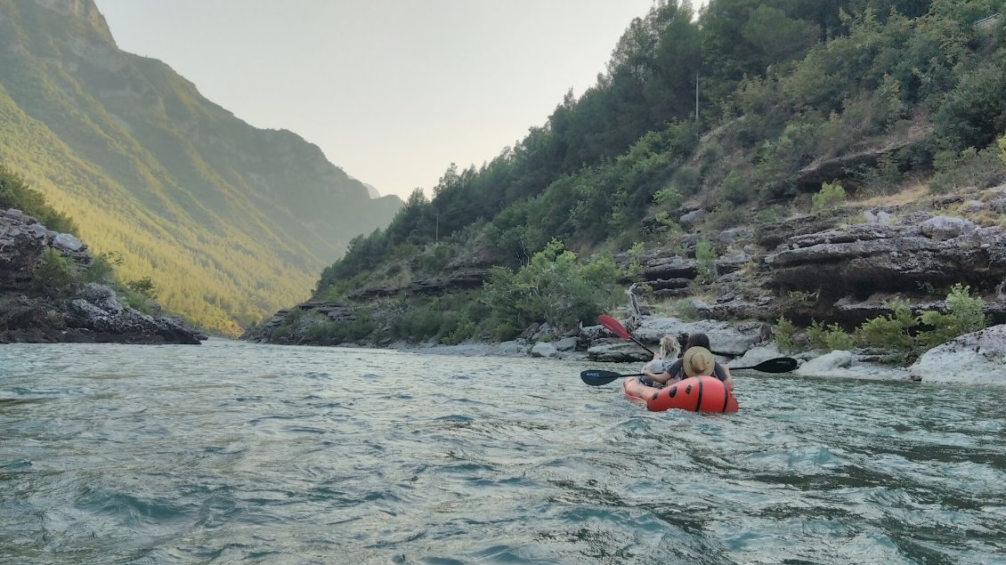 La Vjosa après Përmet