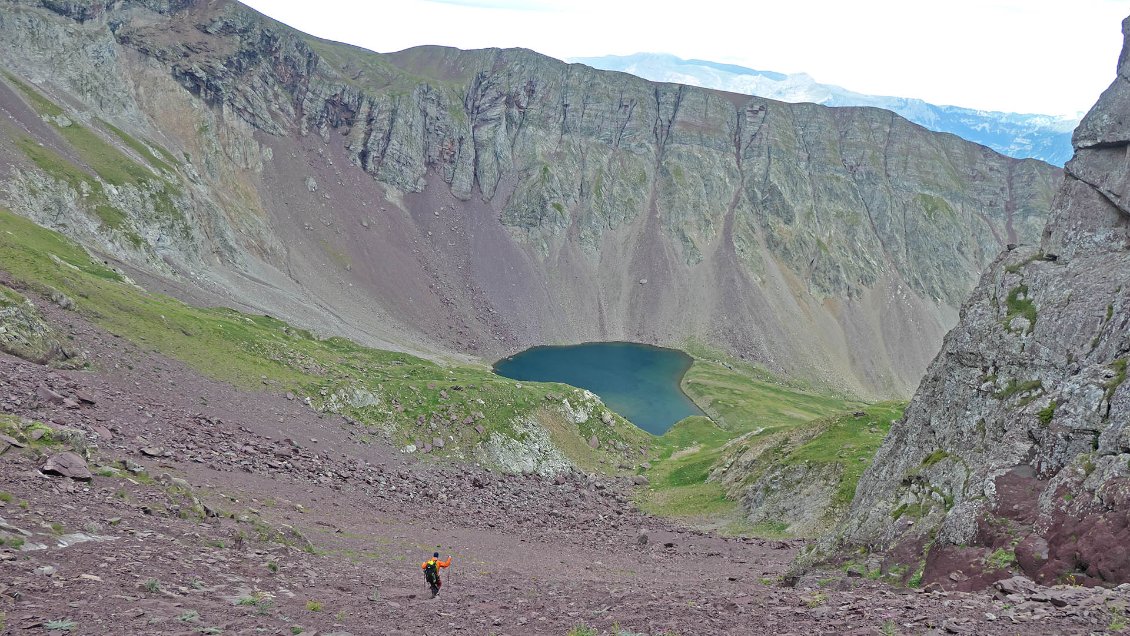 En descendant vers le lac del Cau