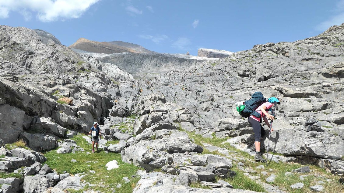 J33. Champ de karst de la Ribera de Mondarruego.