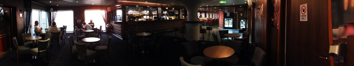 La croisière ne s'amuse pas dutout !