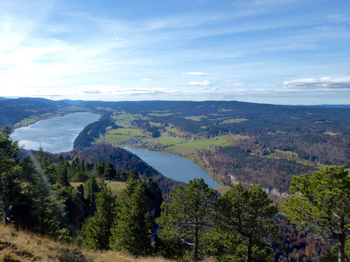 Lacs de Joux et des Brenets depuis la Dent de Vaulion (CH)