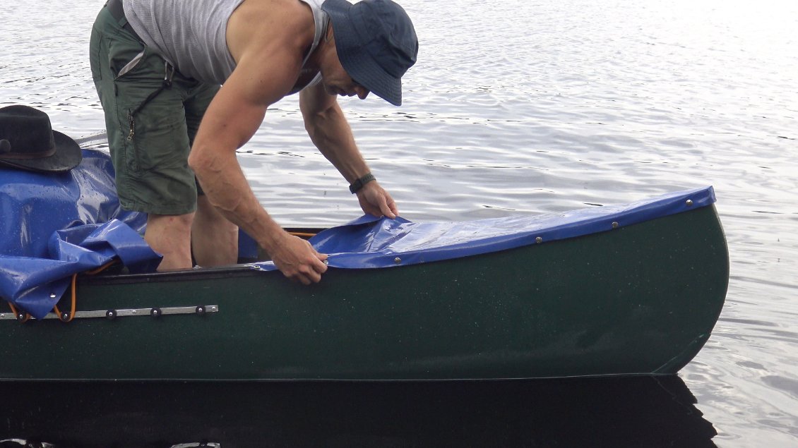 J'ai toujours apporté un certain soin à ne pas laisser les canoés se remplir d'eau.
