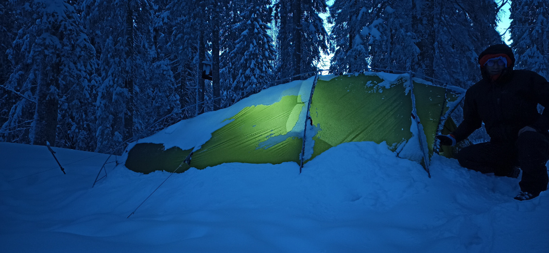 Jura : raquettes bivouac en hiver
Photo : Jean-Baptiste Corboeuf