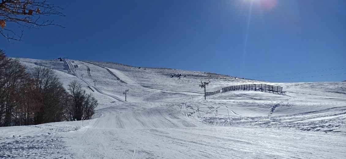 J1. Je me suis égaré et me retrouve pour quelques centaines de mètres sur une piste rouge (en montée).