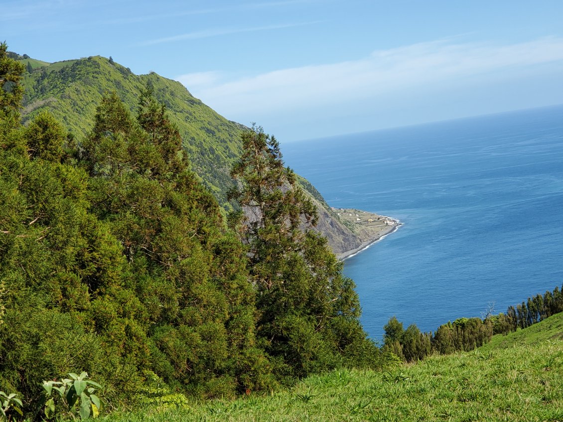 La côte EST - avant d'arriver à Faial.