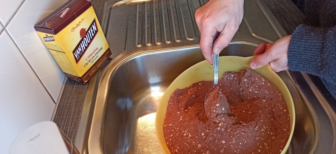 Je prépare plusieurs de mes mixtures à la maison, privilégiant l'achat de produits bruts sur place avant le départ. A quand l'étoile Michelin?