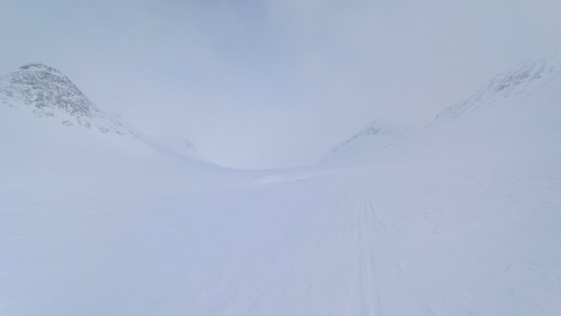 J6. Devant elle l'est un peu moins, mais ça reste très correcte pour le moment, d'autant que c'est joli.