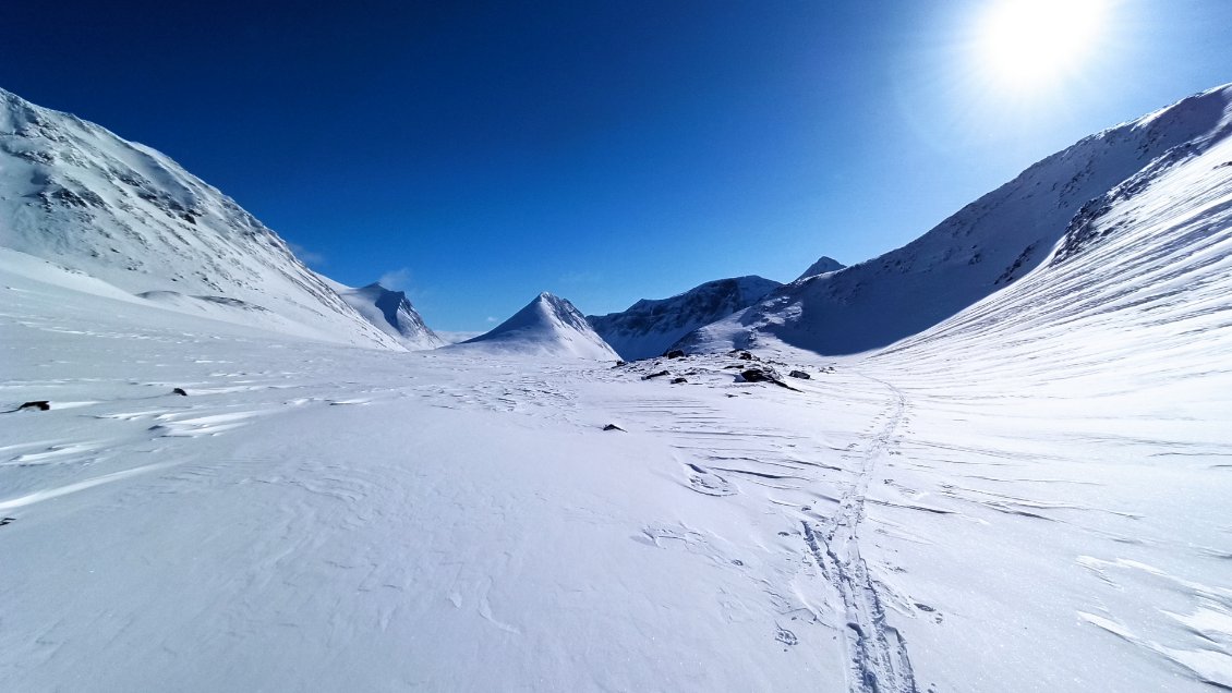 J8. La vallée de la matinée que je suis en train d'explorer.