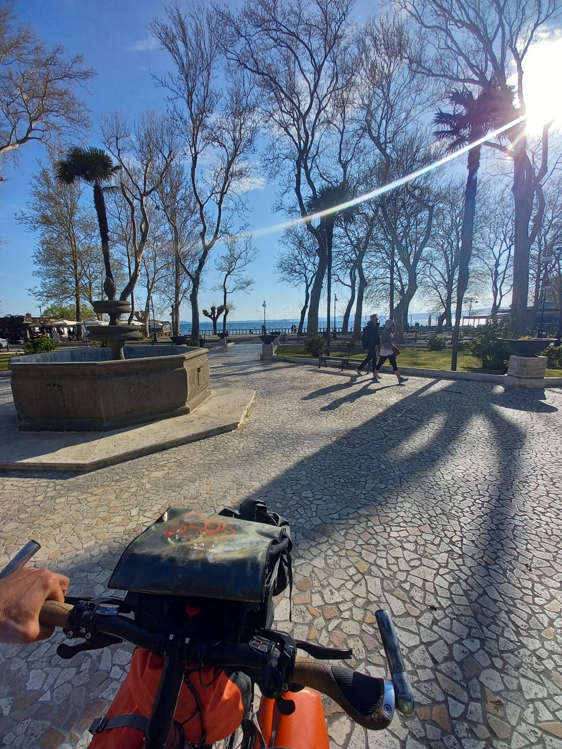 Aaaaaaaah, el gelato con limon del lago Bolsena..... une pause glacée s'impose, vive le sport !