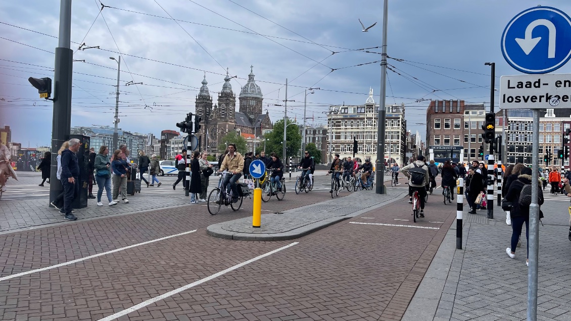 Amsterdam au moins fort du trafic