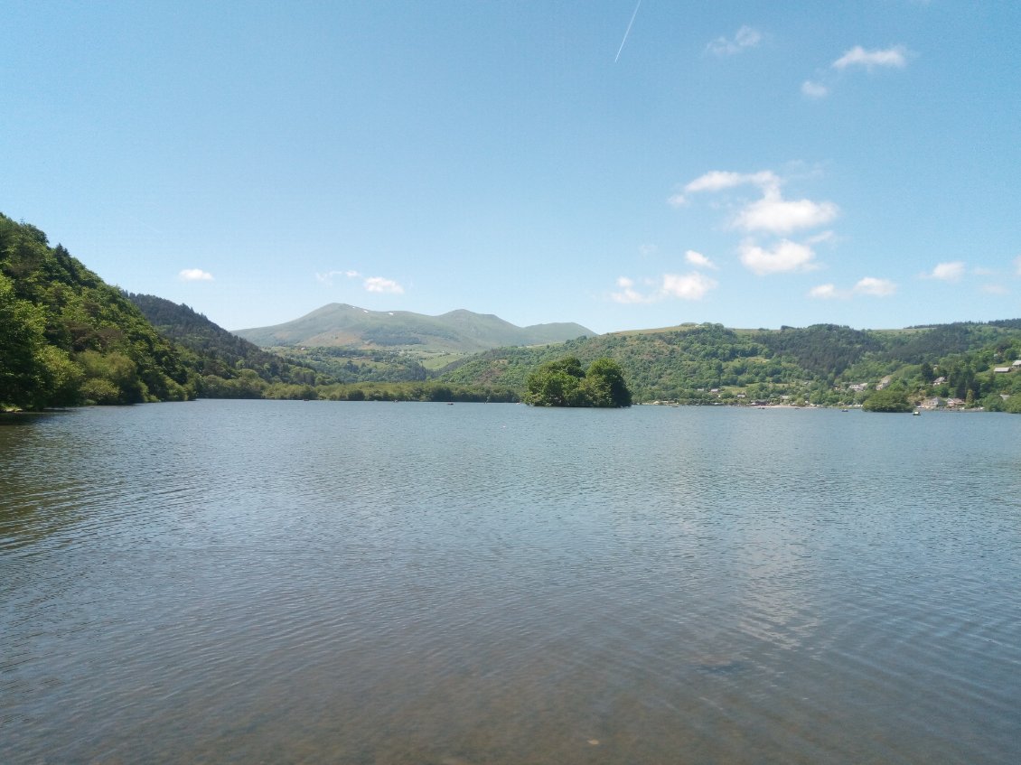 Lac Chambon, 2km avant l'arrivé sur Murol. Petite bière bien méritée !