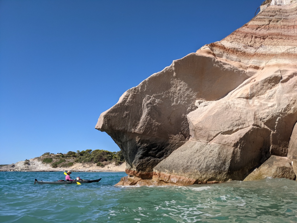 Couverture de Les grandes iles du sud-ouest de la Sardaigne en kayak de mer