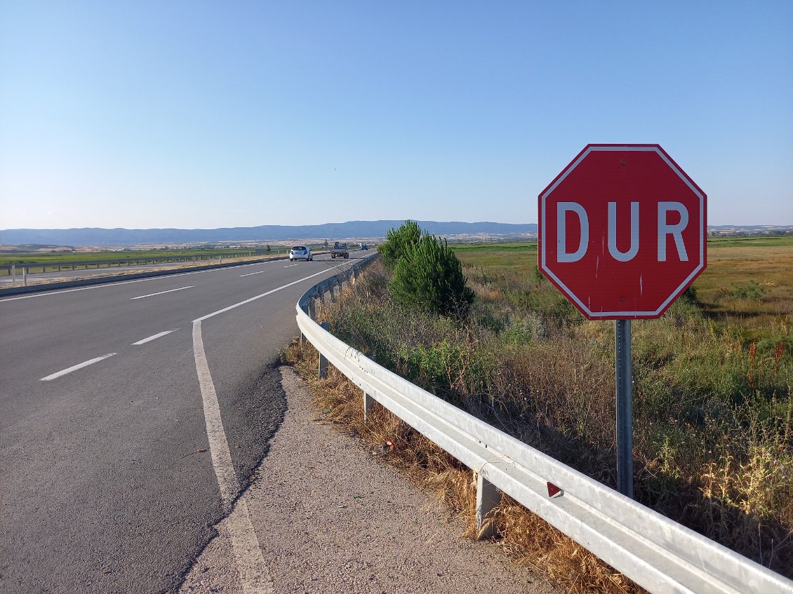Forcement quand on est obliges de prendre des morceaux de 2x2 voies par vent fort, c'est ...